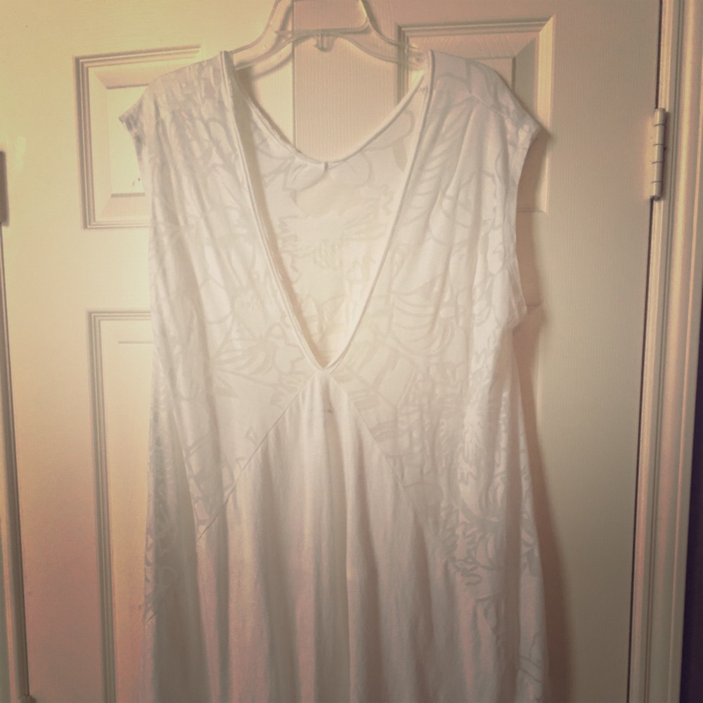 Women’s plus size top